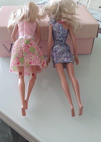 Barbie Pastel Pembe Elbiseli Bebekler
