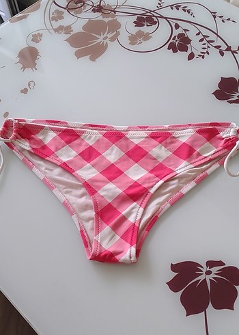 Pembe Kareli Kadın Bikini Altı