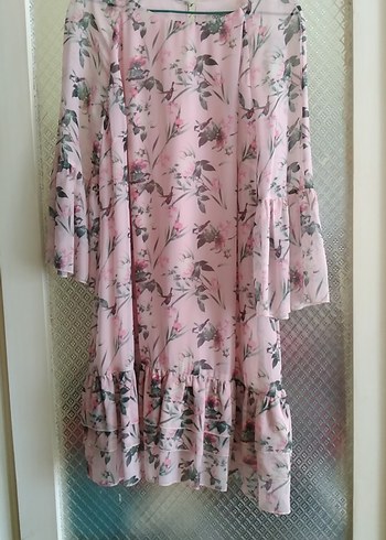 Pembe Çiçekli şifon mini elbise