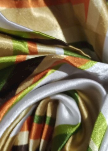 Parlak Çok Renkli Kadın eşarp - Görsel 2