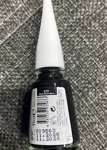 Flormar Siyah Oje - Görsel 2