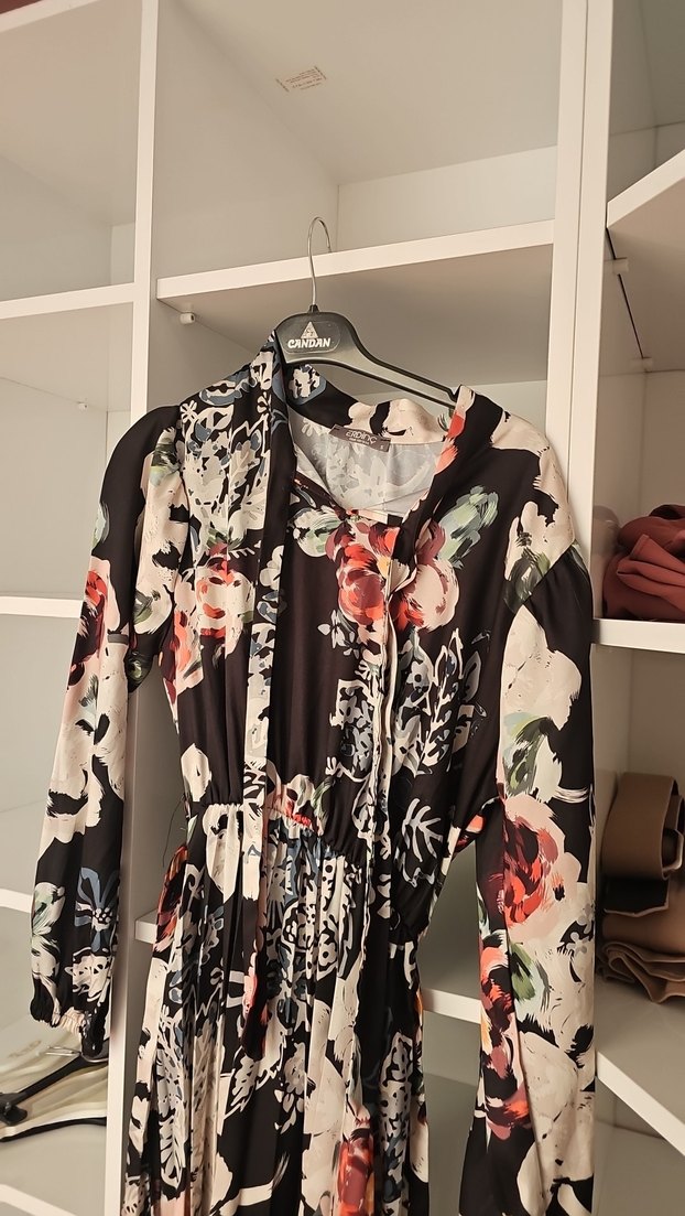 Çiçek Desenli Uzun Bohem Elbise - Görsel 2