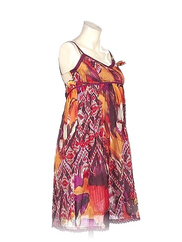 Vintage Love PreLoved Kısa Elbise %70 İndirimli.