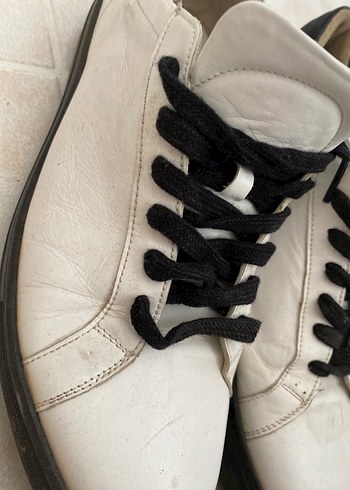 Hotiç marka beyaz siyah bağcıklı ayakkabı - Görsel 2