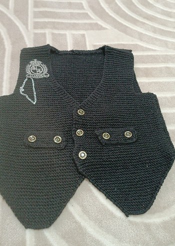 Siyah Erkek Çocuk Örgü Yelek - Görsel 3