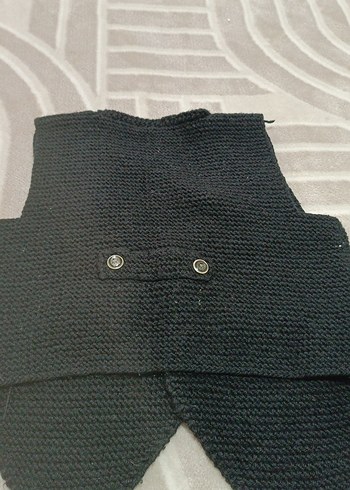 Siyah Erkek Çocuk Örgü Yelek - Görsel 4