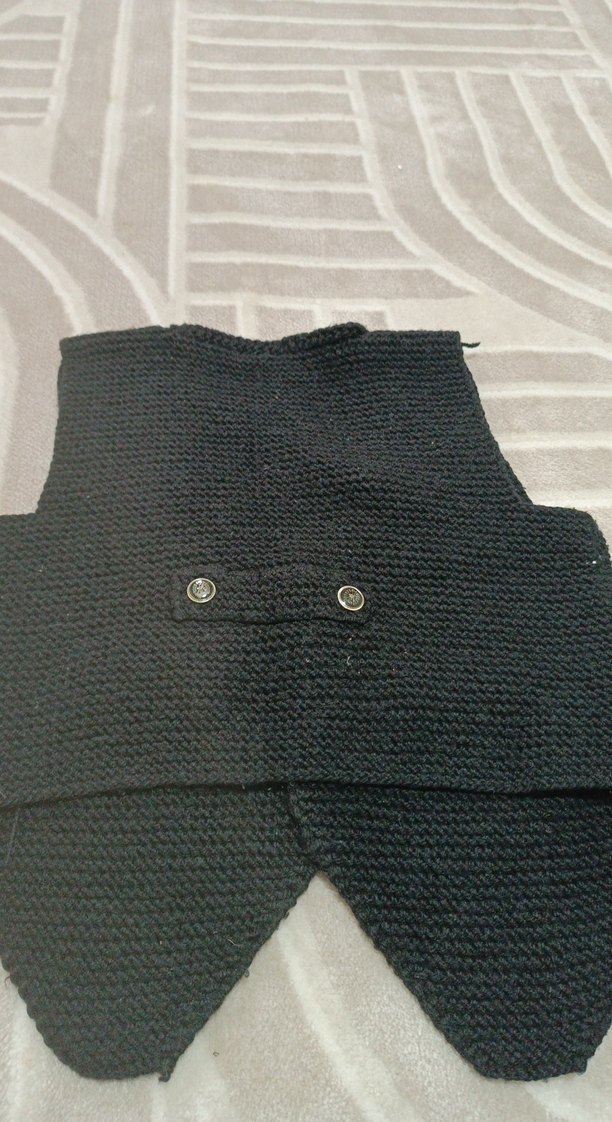 Siyah Erkek Çocuk Örgü Yelek - Görsel 4