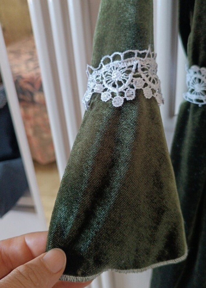 Temiz çok az giyildi özel dikim bir sıkıntısı yok 5yasa uygun - Görsel 4