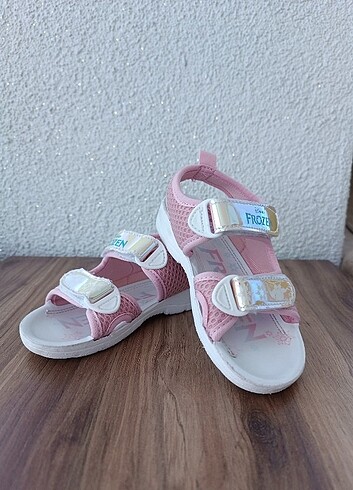 Flo Ayakkabı Kız çocuk sandalet