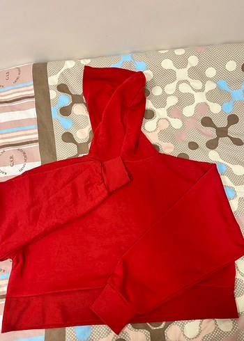 Kırmızı Kapüşonlu Baskılı Kadın Sweatshirt - Görsel 2