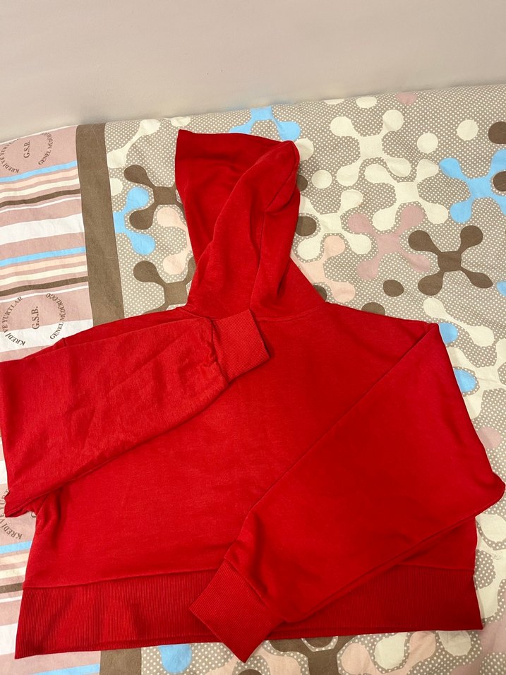 Kırmızı Kapüşonlu Baskılı Kadın Sweatshirt - Görsel 2