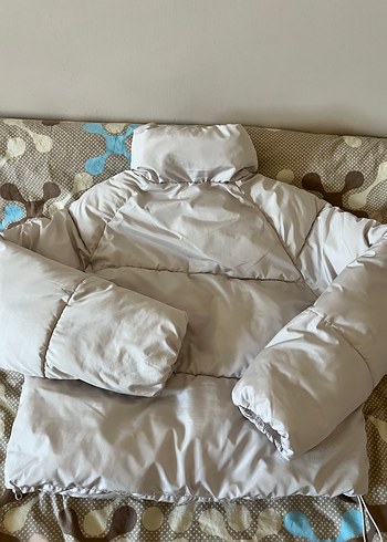 Ekru şişme mont - Görsel 4