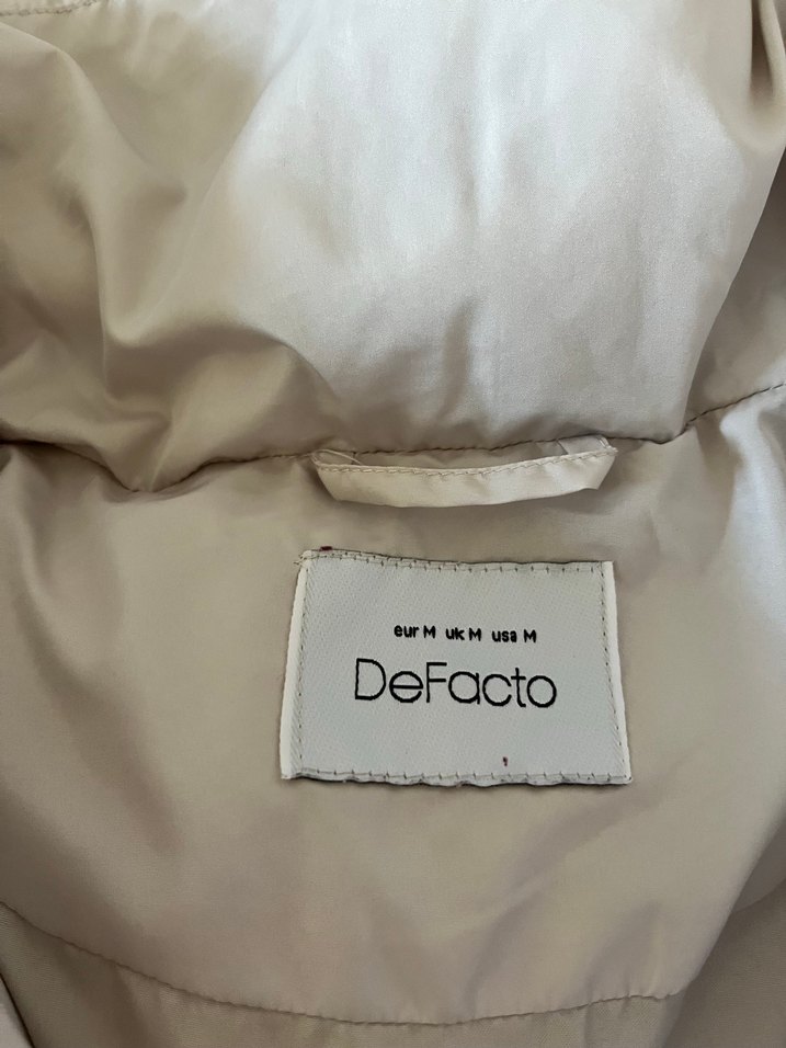 Ekru şişme mont - Görsel 5