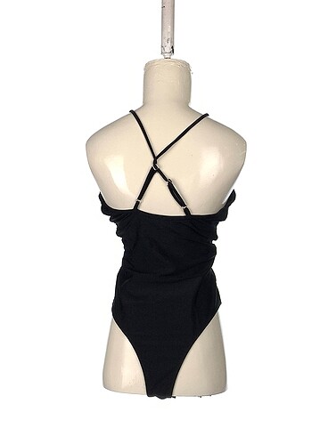 xs Beden Bershka Bluz %70 İndirimli.