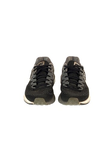37 Beden Nike Spor Ayakkabı %70 İndirimli.