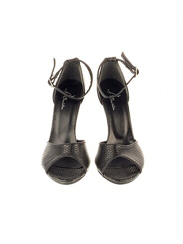 40 Beden Diğer Stiletto %70 İndirimli.