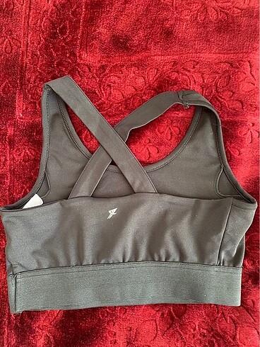 Adidas Workout sporcu atlet fitness bustiyer
