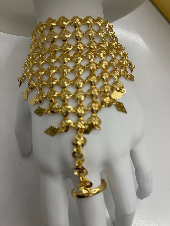 Altın Renk Zincir Detaylı Kadın El Zinciri - Görsel 3