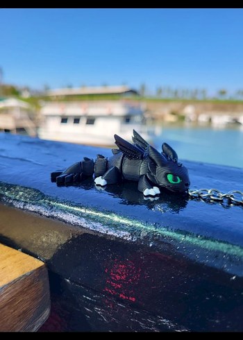 Siyah Kanatlı Ejderha Anahtarlık - Görsel 2