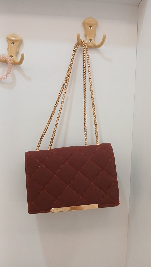 Zincir Detaylı Kadın Altın Rengi El Zinciri - Görsel 3