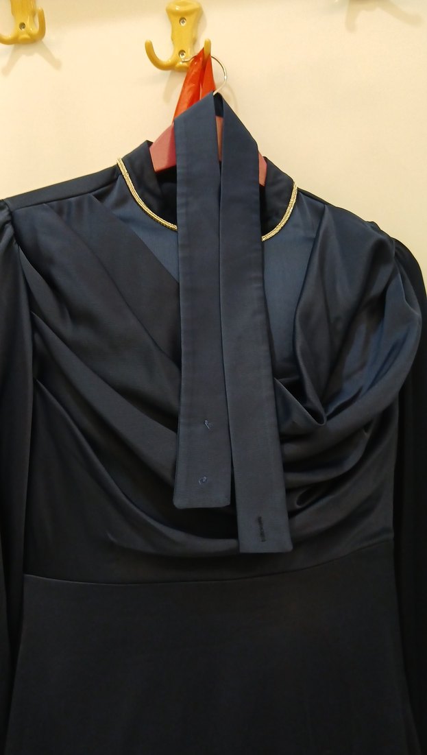 Lacivert Drapeli Uzun Kollu abiye - Görsel 3