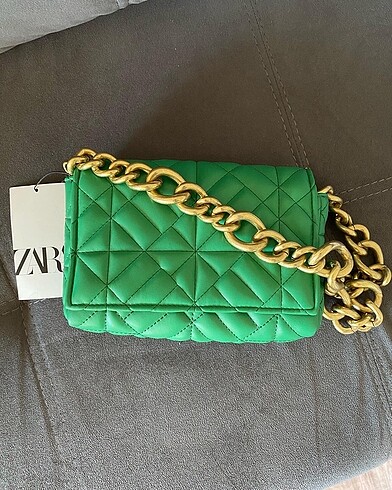 Zara Yeşil Çanta
