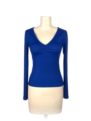 Stradivarius Bluz %70 İndirimli.