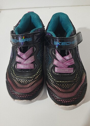 23 Beden Skechers marka kız çocuk spor ayakkabı