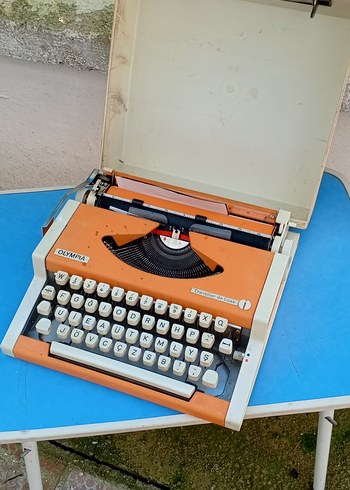 Turuncu Olympia Daktilo - Görsel 10