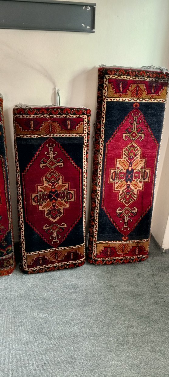 Koyu Kırmızı Desenli Geleneksel Halı - Görsel 4