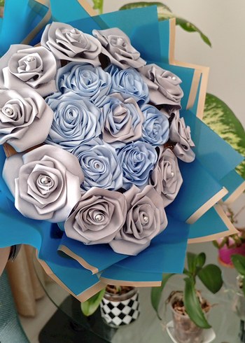 Kadınlar için Mavi ve Gri Çiçek Buket - Görsel 5