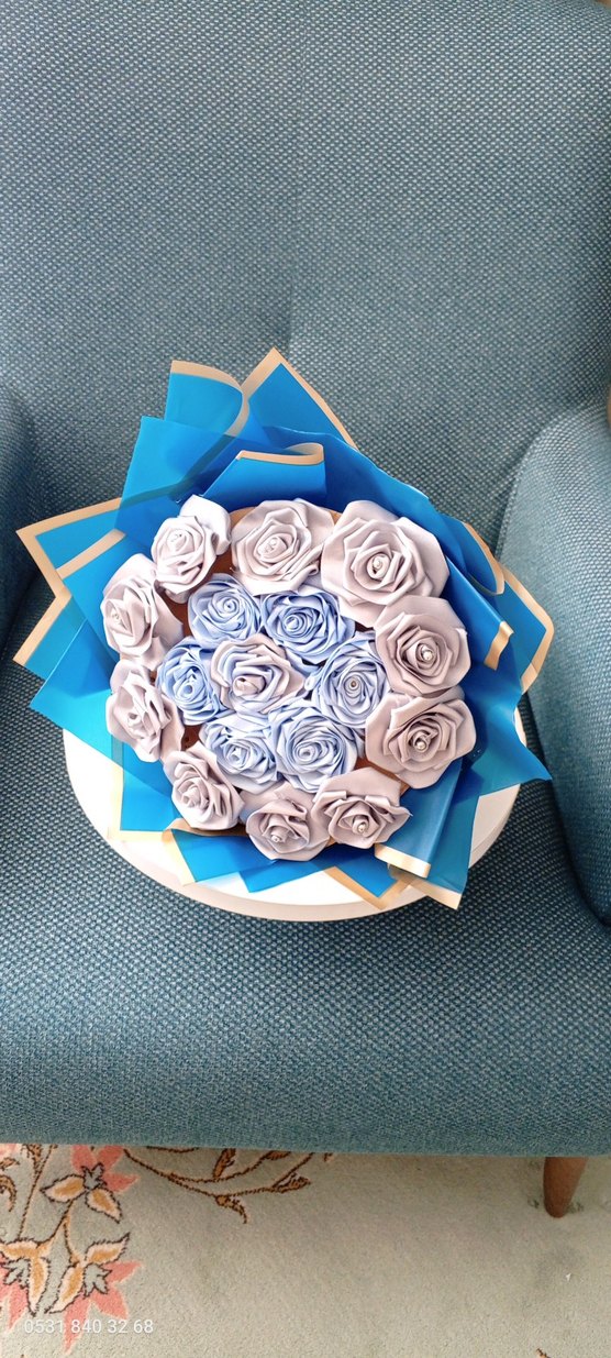 Kadınlar için Mavi ve Gri Çiçek Buket - Görsel 2