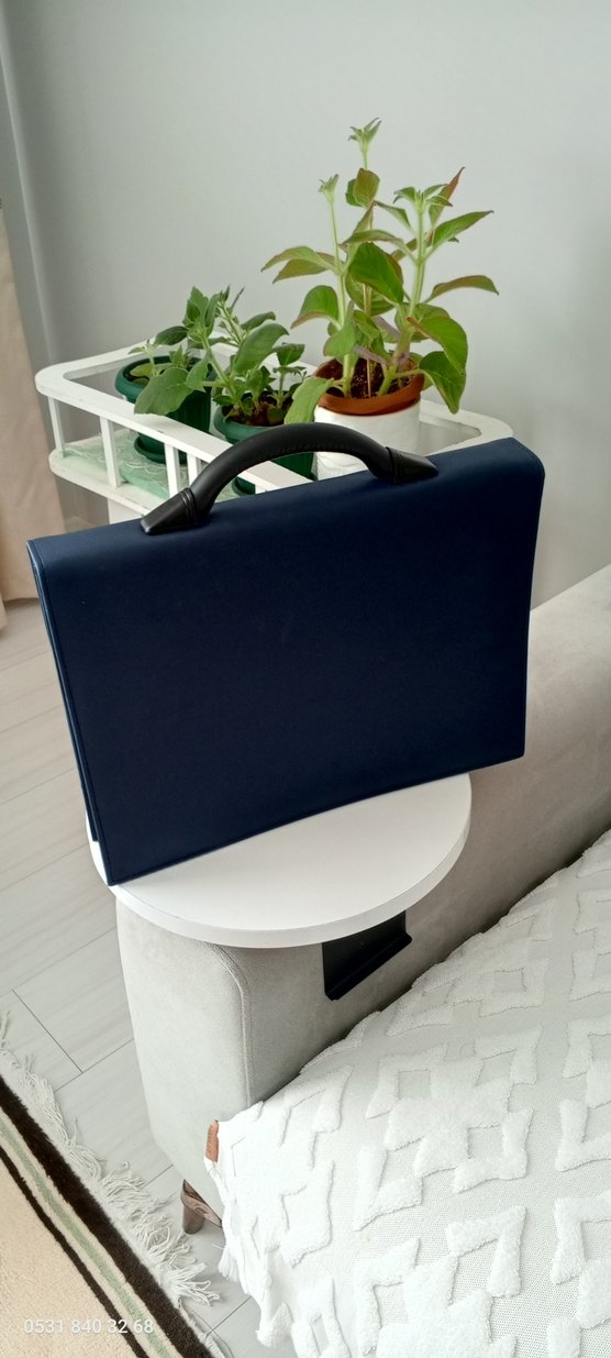 Laptop ve Evrak Çantası - Görsel 3