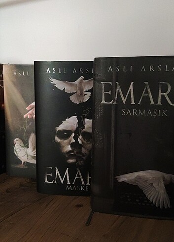Aslı arslan emare maske sarmaşık pusula
