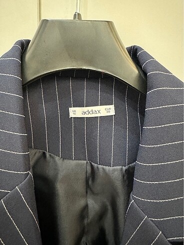 Addax Crop blazer