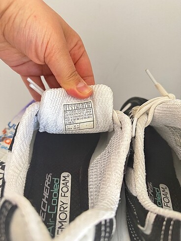 36 Beden siyah Renk Skechers