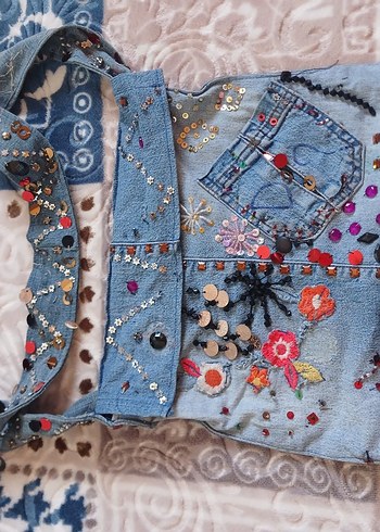 Prada Nakışlı ve Boncuklu Kot Kadın Çantası