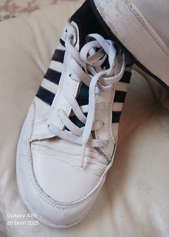 Beyaz Siyah Çizgili Bağcıklı erkek Spor Ayakkabı - Görsel 2