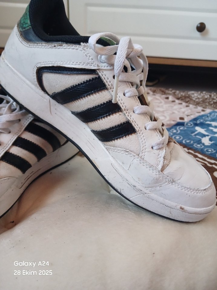 Beyaz Siyah Çizgili Bağcıklı erkek Spor Ayakkabı - Görsel 3