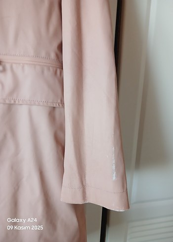 Bej Düğmeli Midi Kadın Yağmurluk - Görsel 7