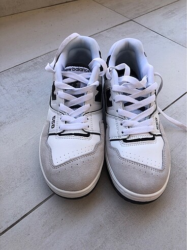 New Balance 550