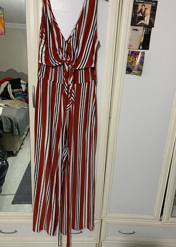 Kırmızı Çizgili Kemerli Uzun Kadın Tulum - Görsel 2