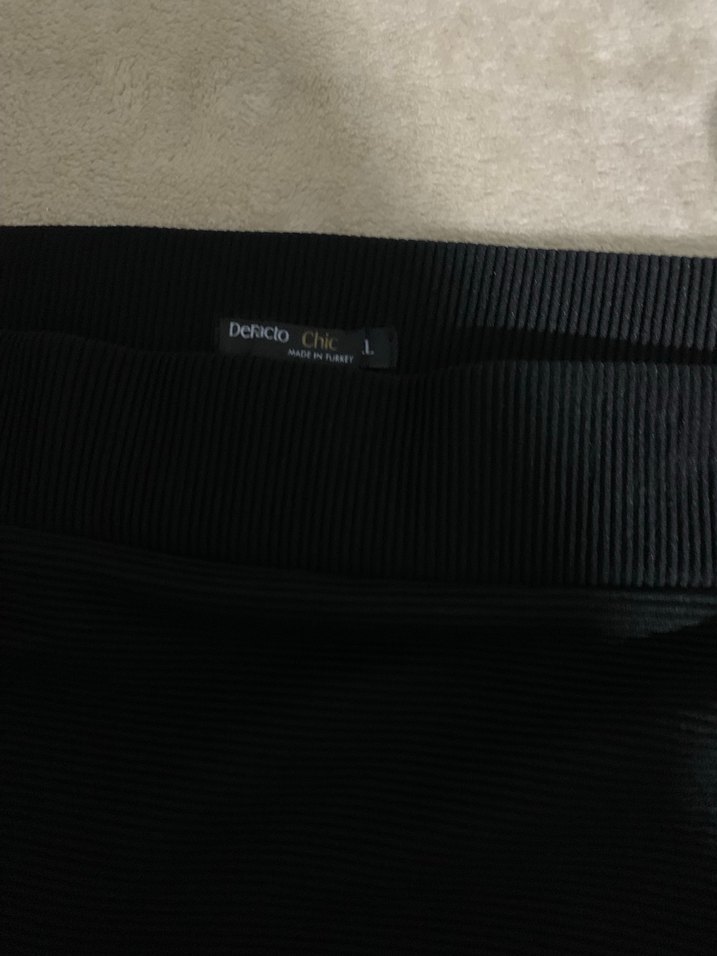 Siyah Mini Etek, Düz Kesim, Ofis Şıklığı - Görsel 2