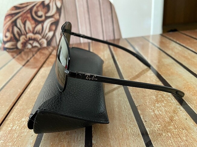 Beden siyah Renk Ray ban özel üretim unısex güneş gözlüğü.