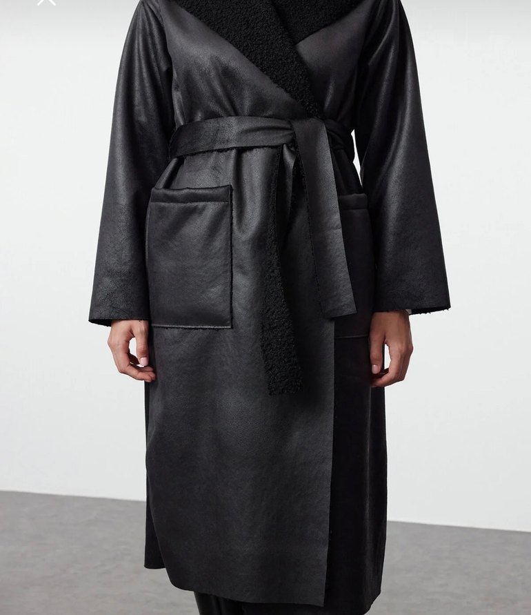 Çift taraflı hem kürklü hem deri görünümlü kaşe mont - Görsel 3