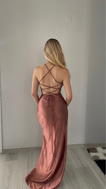 Diğer Saten Abiye