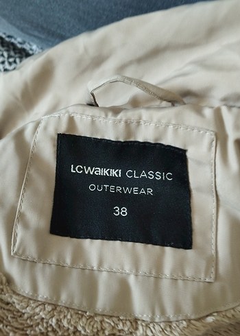 LC Waikiki Classic kadınDış Giyim - Görsel 2