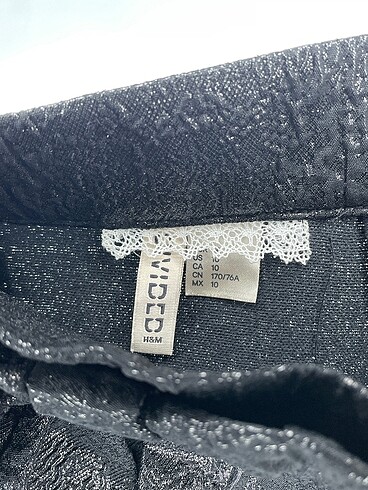 40 Beden çeşitli Renk H&M Mini Etek %70 İndirimli.