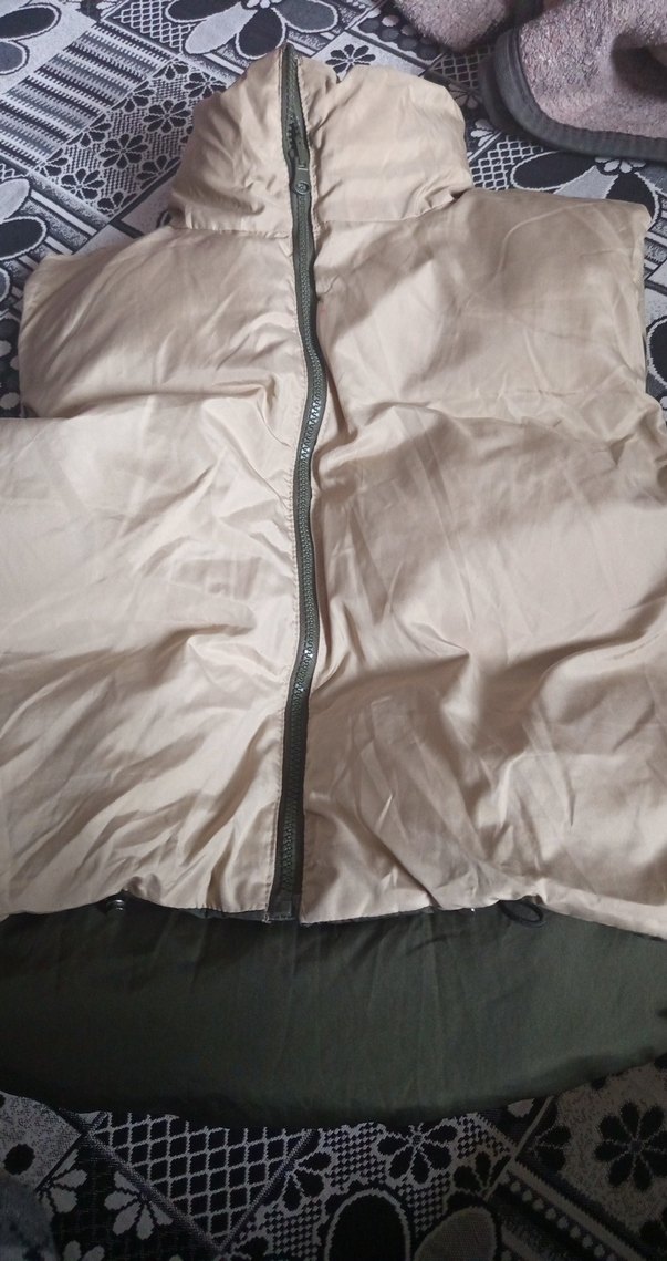 Gri Yüksek Yakalı Kadın Şişme Yelek - Görsel 2