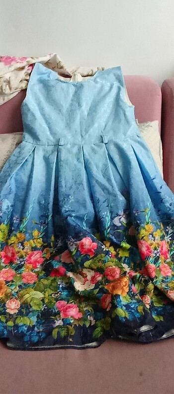 Kız çocuk elbisessi
